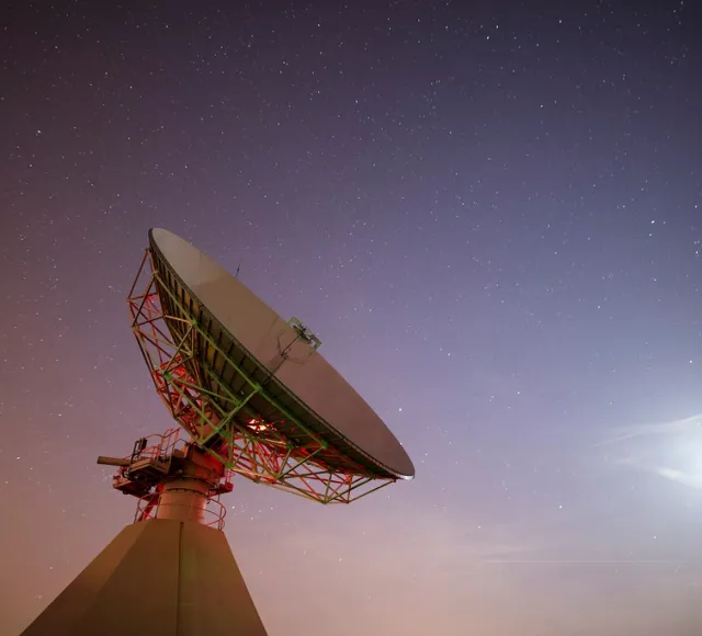 Accessing Eutelsat's Space Segment