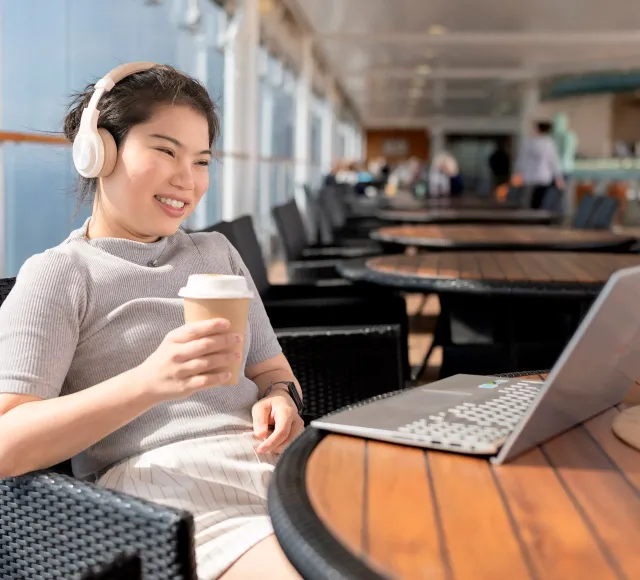 Connectivity for cruise and ferry