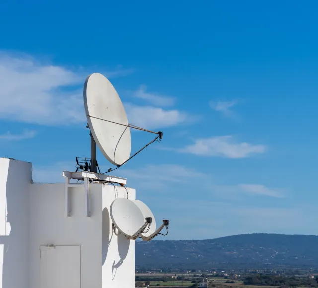 DTH Hero Satellite Dish Image DTH Hero Satellite Dish Image