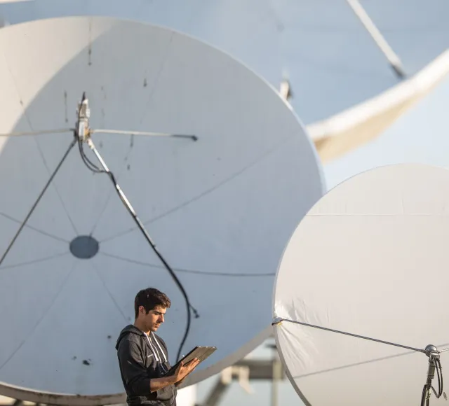 A man with antennas - Hero image for video distribution contribution