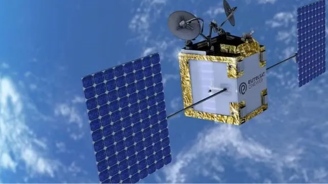 IMAGE_Press_Eutelsat-OneWeb-LEO-satellite-graphic-Eutelsat-owned_150824.webp