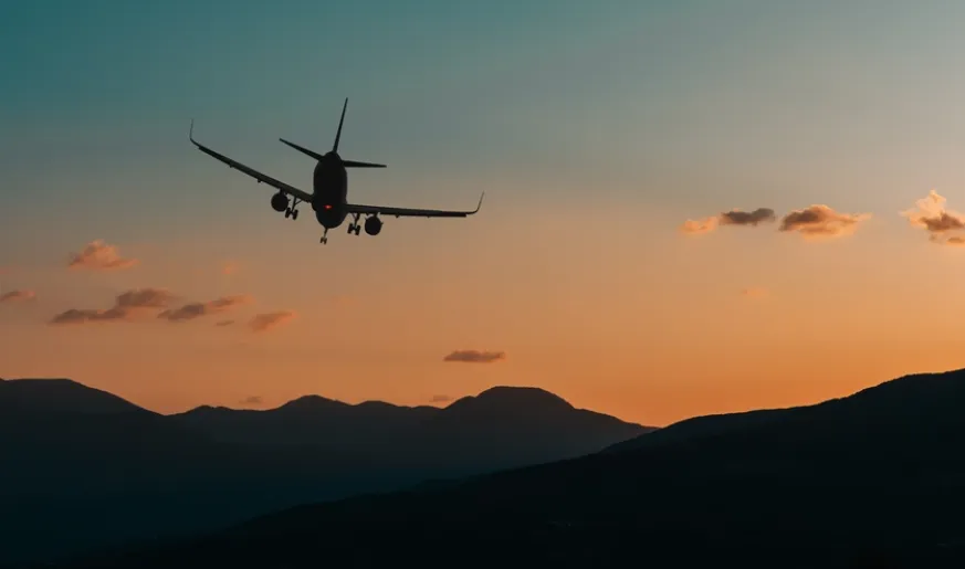 Commercial Aviation Connectivity Commercial airplane prepares for landing.
