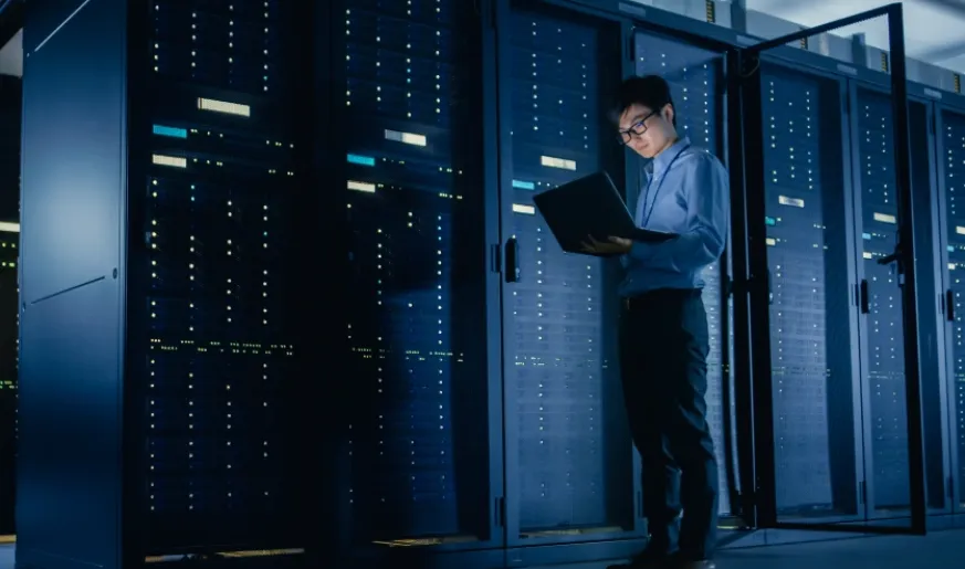 Connectivity for telecommunications, backhaul on wheels