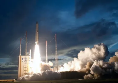 Lanzamiento Ariane VA 210 con el satélite EUTELSAT 21B