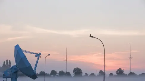 Teletransporte de Rambouillet con un fondo de niebla serena