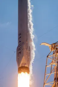 Gros plan sur le lancement réussi du satellite EUTELSAT 117 West B par SpaceX depuis Cap Canaveral