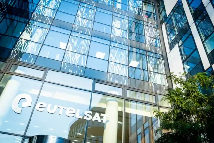 Exterior of the Eutelsat headquarters (Issy-les-Moulineaux, France)