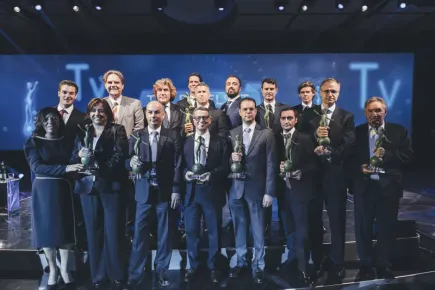 Foto de grupo de los ganadores en los Premios de Televisión Eutelsat 2014
