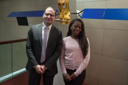 Jean-Louis Robin (Director de Recursos Humanos, Eutelsat) y Francine Mazala