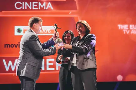 MovieMax Turk HD siendo premiado en la Categoría de Cine en los Premios de Televisión Eutelsat 2014