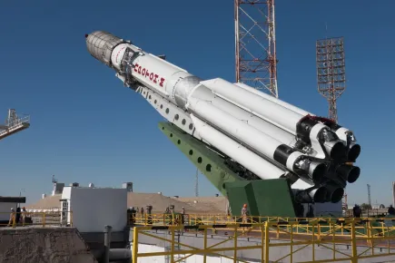 Proton avec le satellite EUTELSAT 5 West B au pas de tir 39, Cosmodrome de Baïkonour (Kazakhstan)