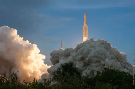 Lançamento bem-sucedido do satélite EUTELSAT 8 West B pela Arianespace a partir de Kourou