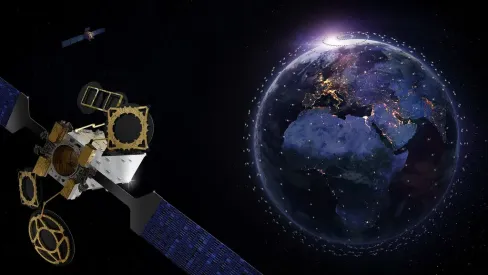 Visualisation of Eutelsat Group's satellites in geostationary Earth Orbit (GEO) and Low Earth Orbit (LEO)
