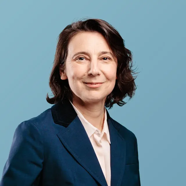 Portrait photo of Anne Carron Portrait photo of Anne Carron